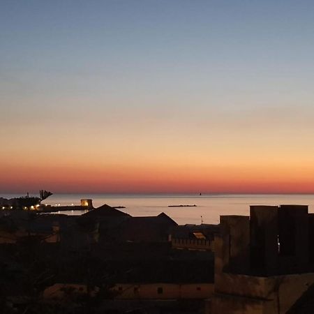 La Terrazza Su Trapani - Appartamento Monaco المظهر الخارجي الصورة